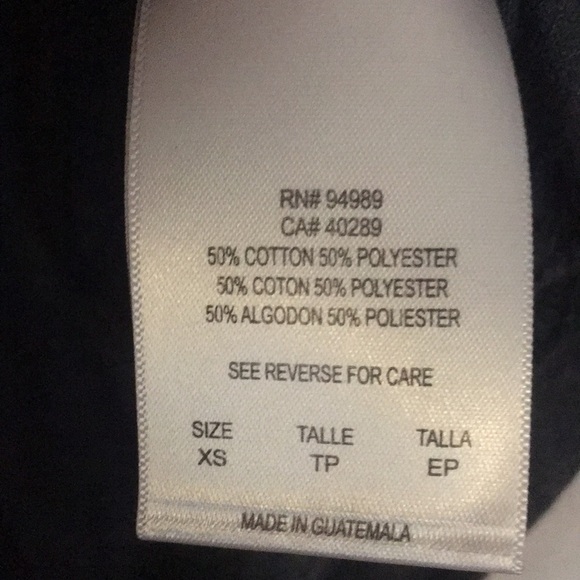 Boston Red Socks woman’s fitted v-neck t-shirt - Picture 5 of 5